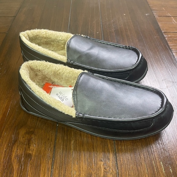 NWT‎ Deer Stags Slipperooz Men’s Black Slippers Size 9 - Picture 1 of 7
